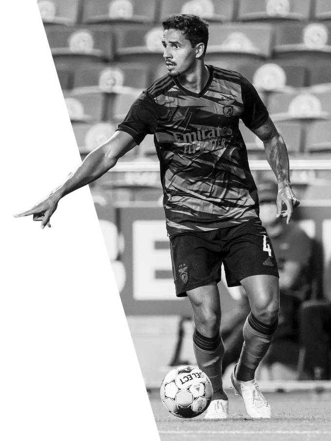 集结日荷甲传出新动向，本菲卡绝杀压哨，管理层表态：引发热议，赛季目标并未改变